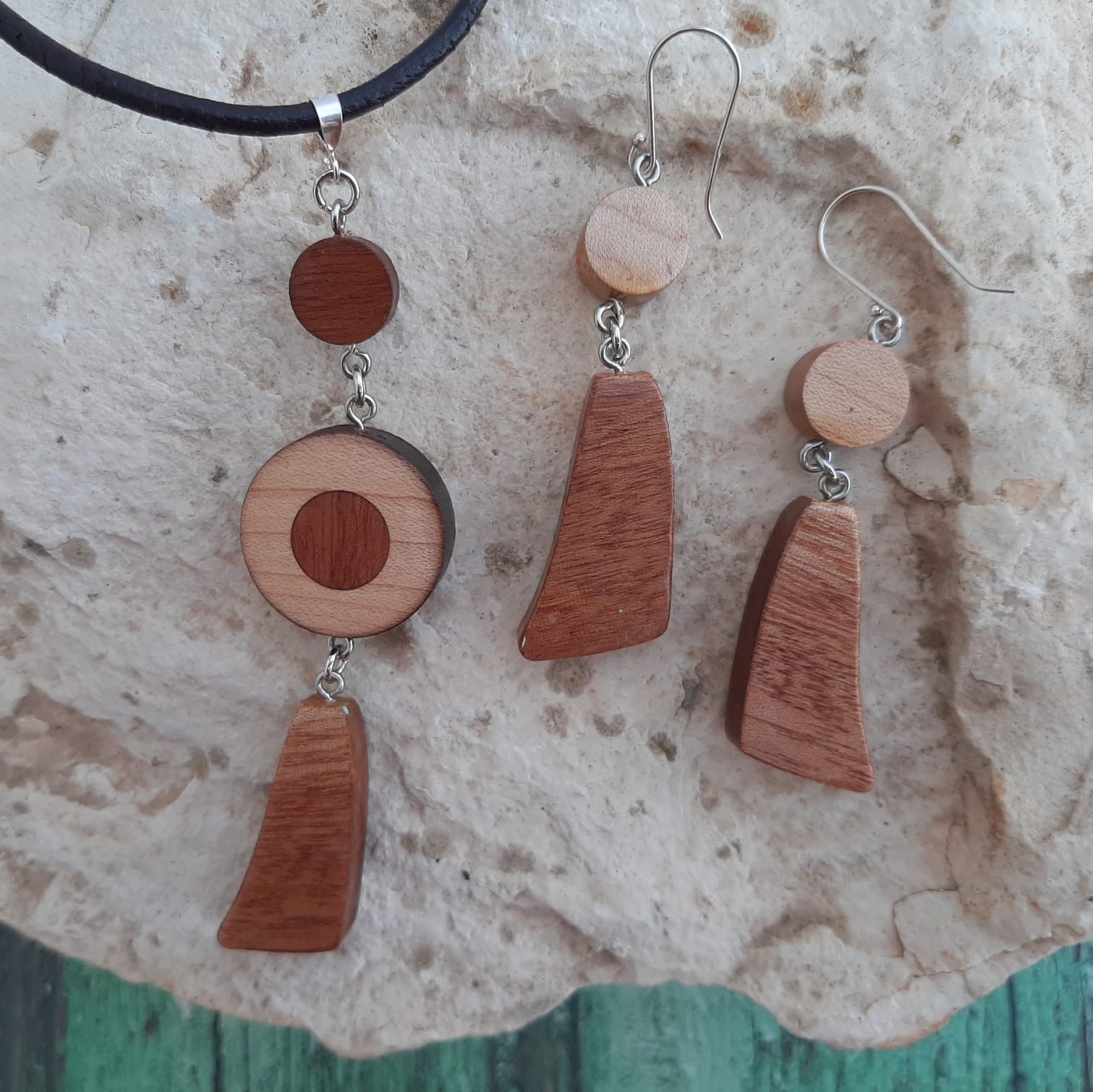 Maple and Mahogany Jewelry set